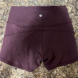 Lululemon compression shorts